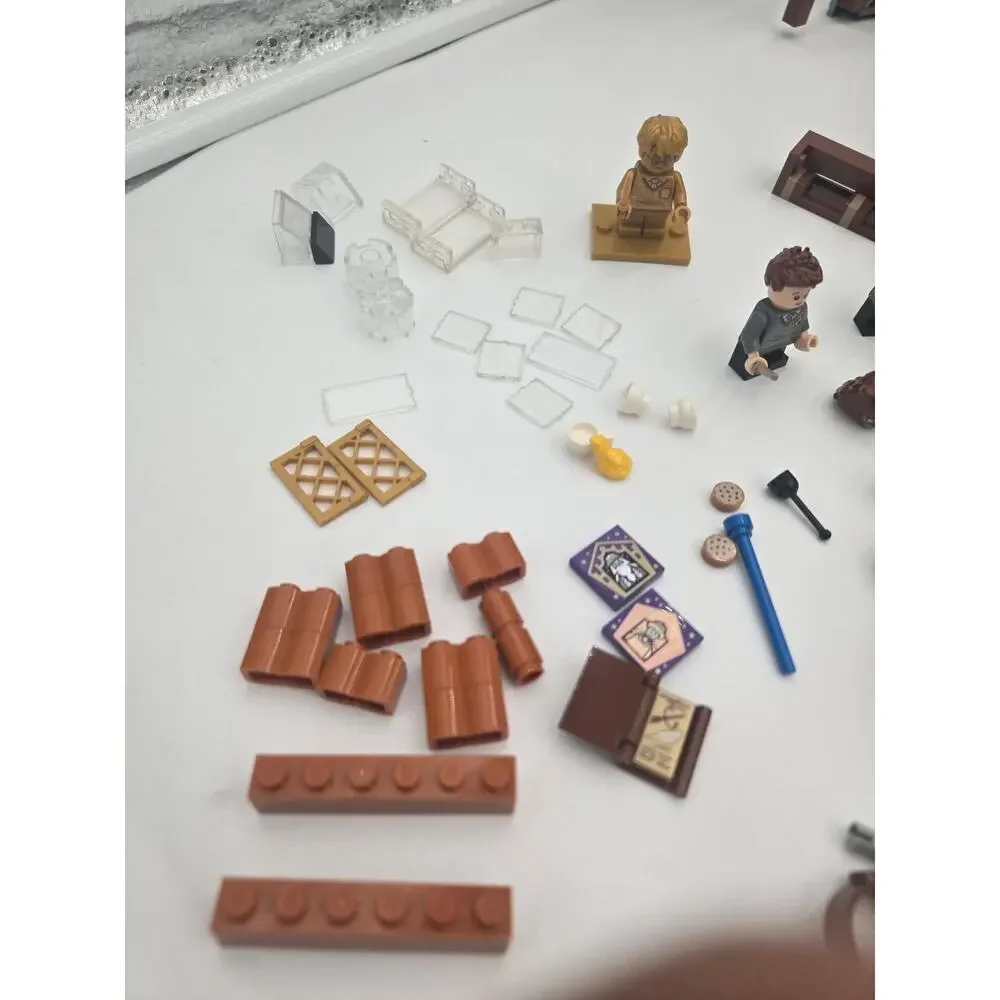 LEGO Harry Potter Hogwarts Modular Lot 15 Minifigures Sets Manuals Parts